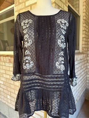 Free People Black Lace 3/4 Sleeve top tunic with White Embroidery button detail
